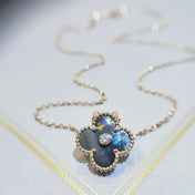 CLOVER GOLD DARK MOP CLOVER NECKLACE