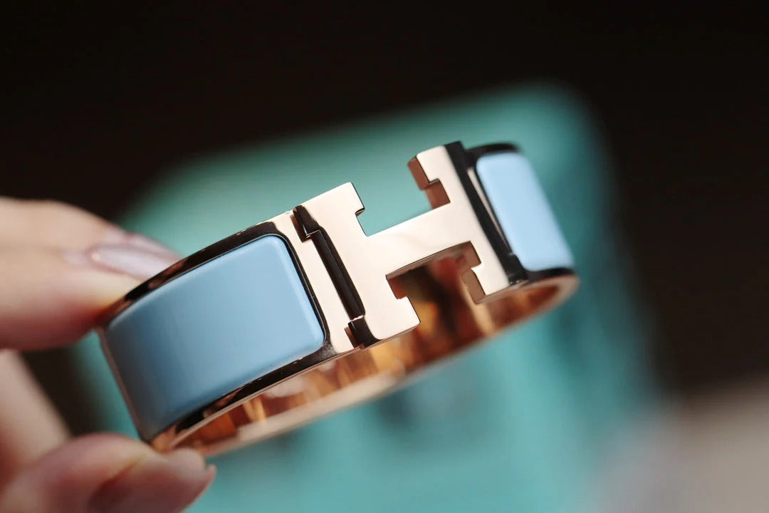 H CLOUD BLUE 20MM BRACELET