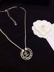 CHANEL 26S CHANEL CC LOGO MADEMOISELLE ROUND NECKLACE IN GOLD METAL 633322