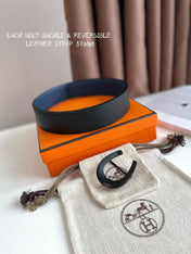 HM LUCK BELT BUCKLE & REVERSIBLE BLACK AND NAVY BLUE LEATHER STRAP 38MM