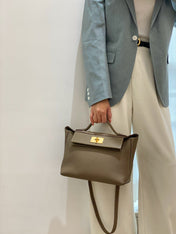 MINI 24/24 29CM IN TOGO ETOUPE EVERCOLOR CALFSKIN GOLD KELLY BUCKLE