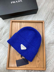 BEANIIE HAT IN AZURE BLUE WOOL 335033
