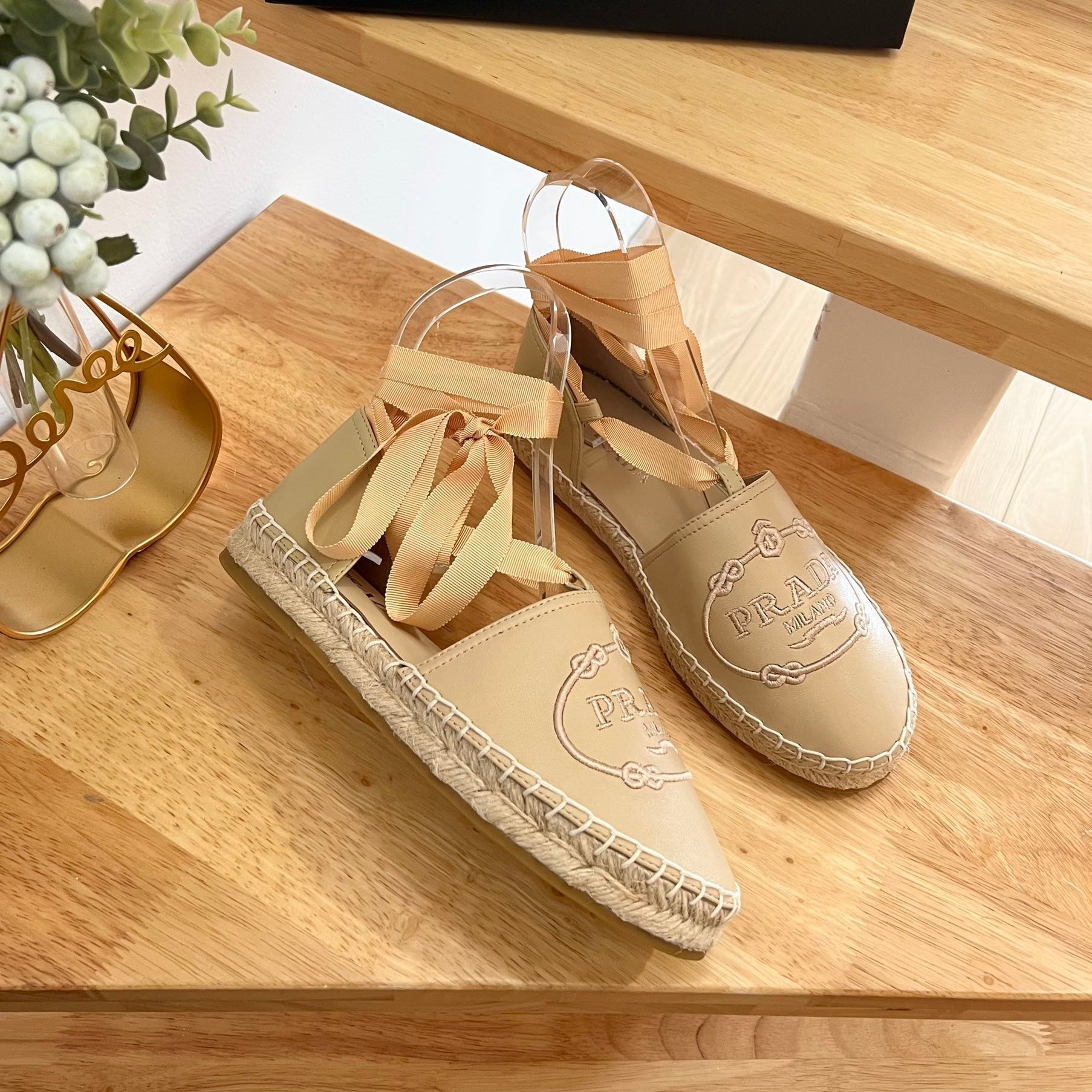 PRADA 26S LACE UP ESPADRILLE FLATS IN BEIGE CALFSKIN