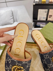 GG EXCLUSIVE SLIDE SANDAL CARAMEL AND BLACK FABRIC