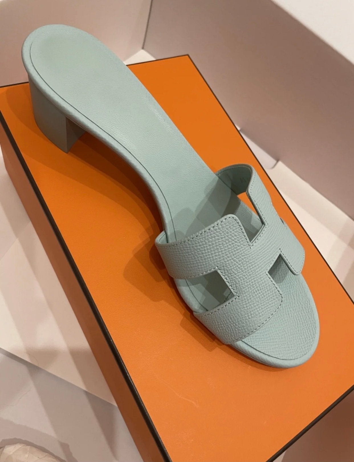 Oasis Sandal Epsom Calfskin ICE