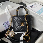 CC SMALL 15 VANITY CASE IN BLACK CALFSKIN GOLD HARDWARE