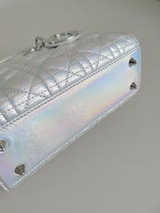 MEDIUM LADY 20 HANDBAG IN SILVER LAMBSKIN