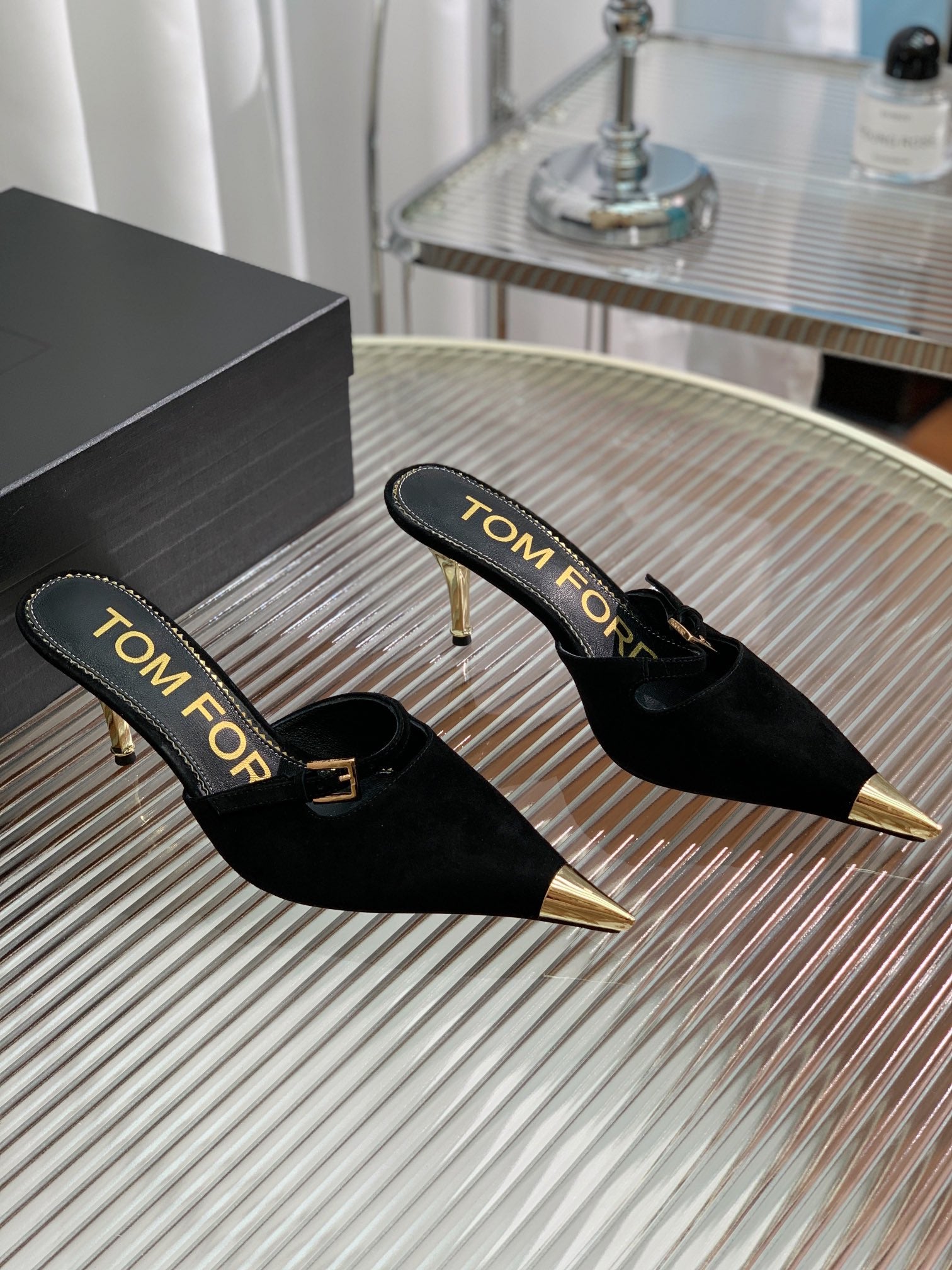 HIGH PUMP MULE 7 CM IN BLACK SUEDE