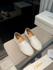 CHLOÉ LOAFERS IN WHITE FABRIC AND RAFFIA