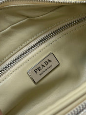 CAMERA BAG 23 IN CREAM WRINKLED LAMBSKIN