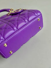 LADY 17 IN VIOLET PURPLE LAMBSKIN WITH CANNAGE PATTERN