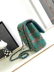 CC MEDIUM 25 CLASSIC BAG IN GREEN FOREST WOOL TWEED