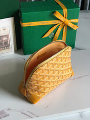 VENDÔME COSMETIC POUCH 17 IN YELLOW GOYARDINE CANVAS AND CALFSKIN TRIM