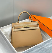 KELLY 28CM IN CHAI EPSOM CALFSKIN GOLD HARDWARE