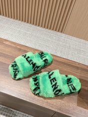 LAMB WOOL SLIPPER GREEN AND BLACK