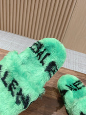 LAMB WOOL SLIPPER GREEN AND BLACK