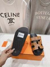 STAR-PATTERNED SANDAL BLACK AND CARAMEL CALFSKIN