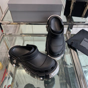 HARDCROCS MULES IN BLACK RUBBER