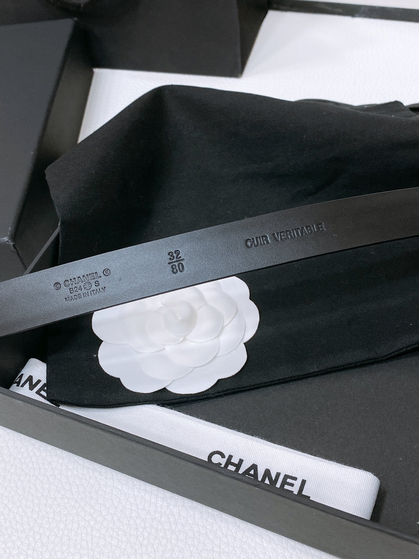 CHANEL 26S BELT 20 MM IN BLACK CALFSKIN 670910