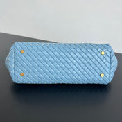 SHOULDER BAG 37 IN SKY BLUE LAMBSKIN