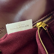 MEDIUM LIBERTA 30 IN WINE RED SMOOTH CALFSKIN GOLD HARDWARE