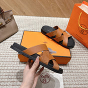 HM 26S CROSS-STRAP SLIDE SANDALS IN CARAMEL BROWN CALFSKIN AND SUEDE