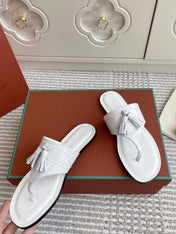 FLIP FLOPS IN WHITE LAMBSKIN SNAKE EMBOSSING