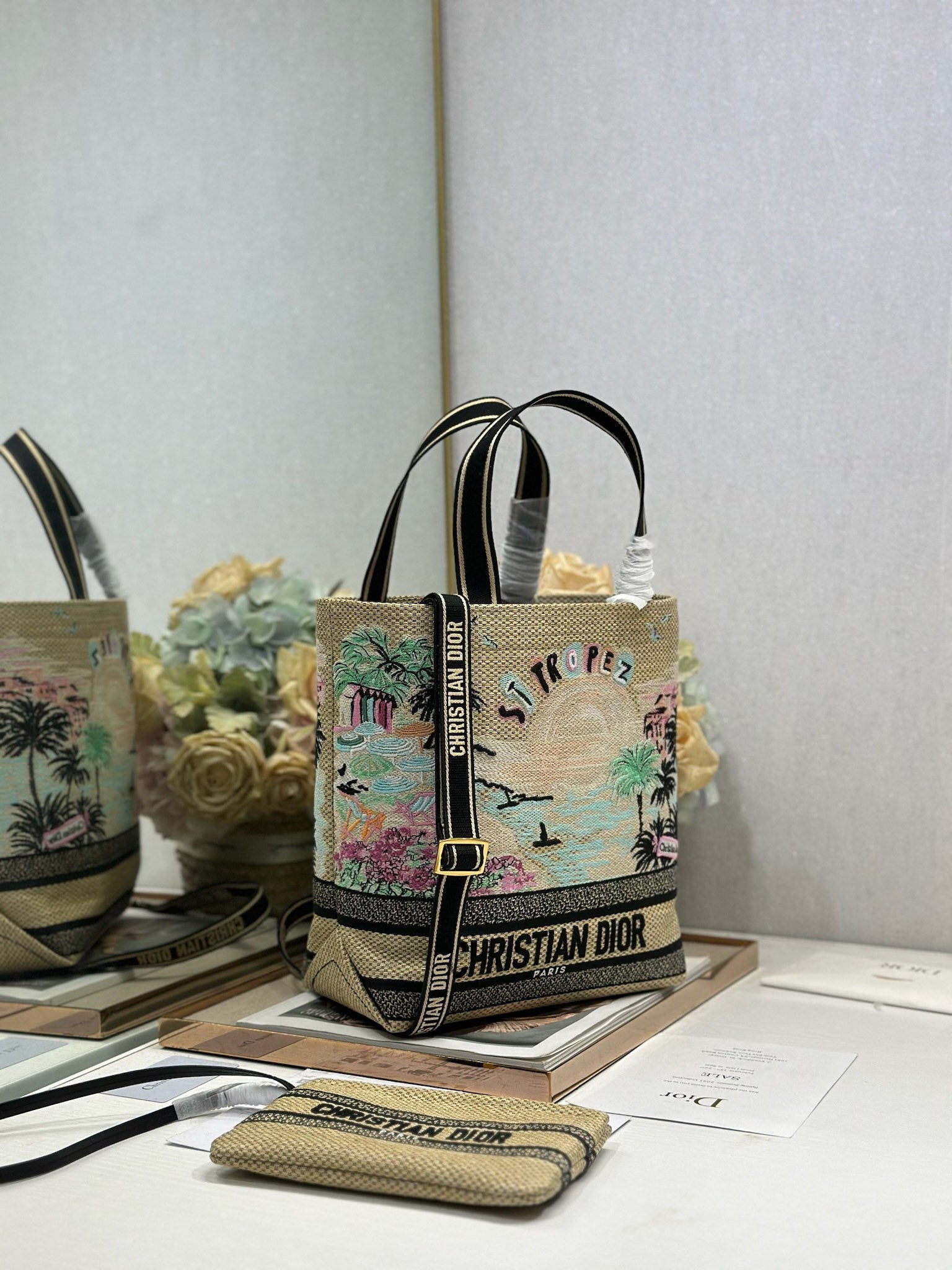 DIOR 26S BOOK TOTE BAG 25 IN MUTICOLOR RAFFIA