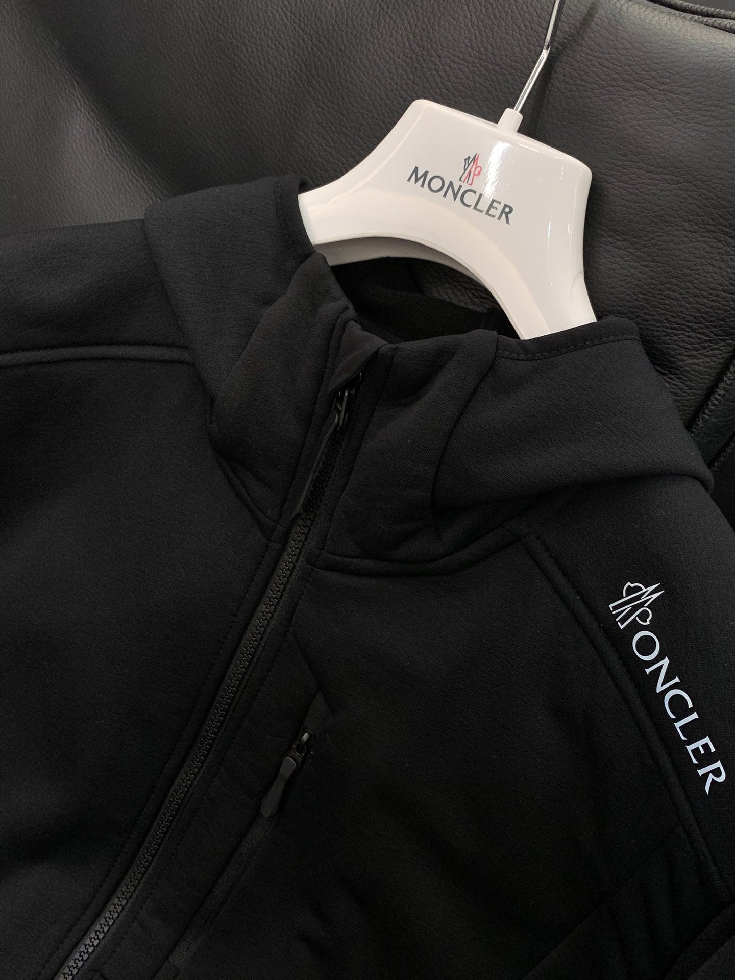 MONCLER 25S JACKET 357
