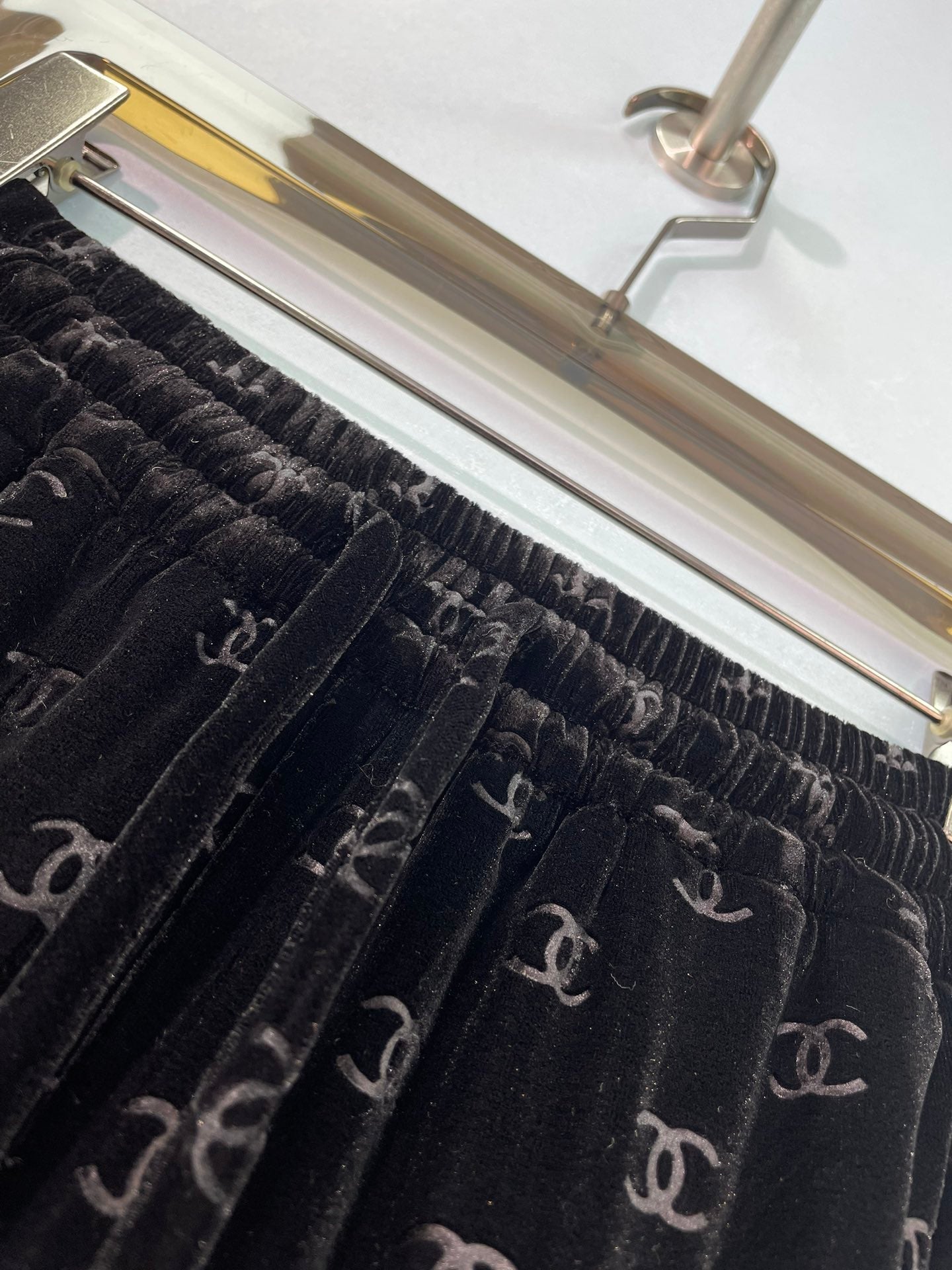 CHANEL 26S MONOGRAM PANTS 1742
