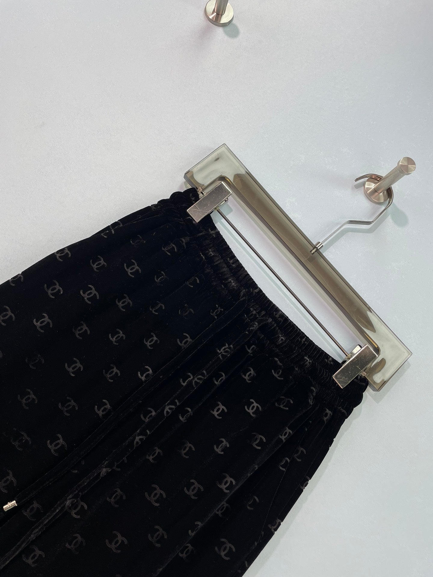 CHANEL 26S MONOGRAM PANTS 1742