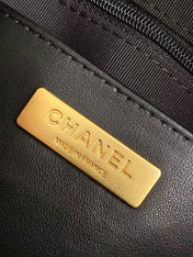 CC HANDBAG 21 IN BLACK PATENT QUILTED CALFSKIN WITH GOLD CHAIN