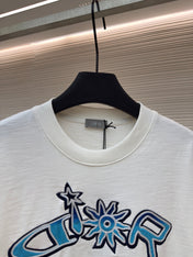 DIOR LEWIS HAMILTON T-SHIRT IN WHITE AND BLUE GRAPHIC LOGO
