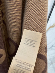 GG REVERSIBLE JUMBO CASHMERE CAPE IN BROWN
