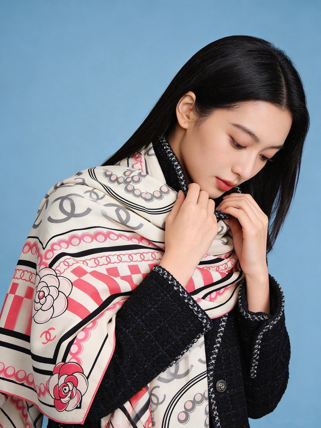 CHANEL 26S SCARF 135 IN CASHMERE AND SILK 306115