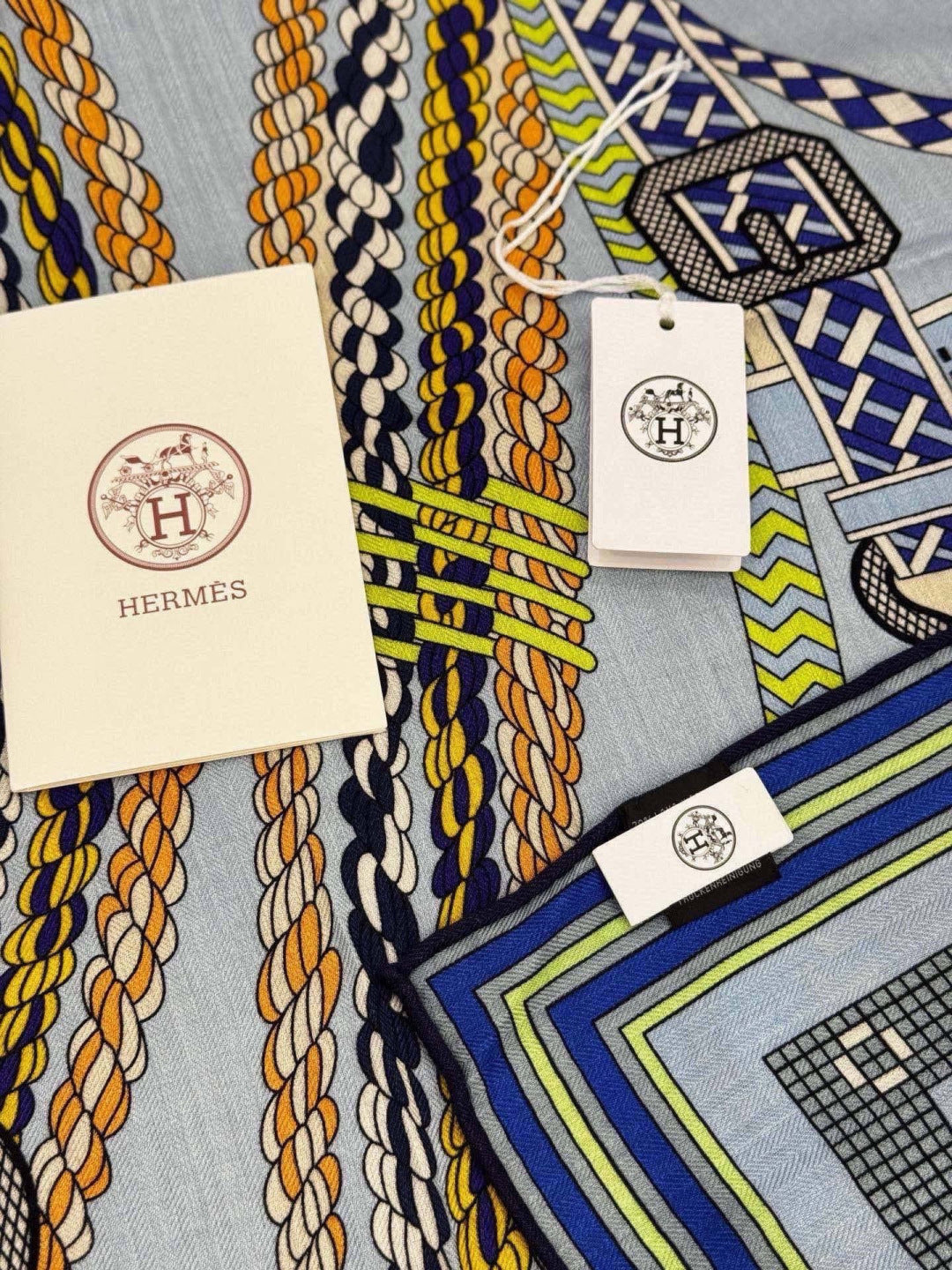 HERMES 26S PRINTED SQUARE SCARF 135 IN CASHMERE AND SILK 307245