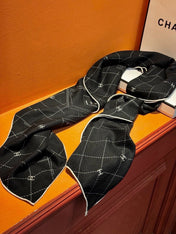 CHANEL 26S SCARF 140 IN CASHMERE AND SILK 307247