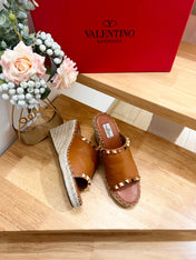 LACE-UP WEDGE SANDALS IN BRONZE BROWN CALFSKIN WITH STUDS