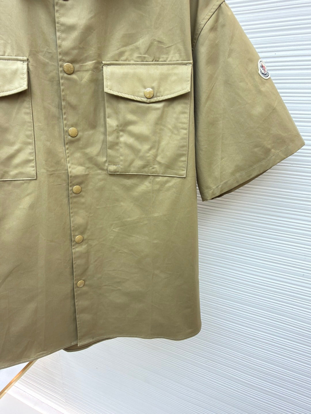 MONCLER 26S SHORT SLEEVE SHIRT 644