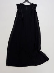 MAXMARA 26S SLEEVELESS V-NECK DRESS 279