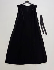 MAXMARA 26S SLEEVELESS V-NECK DRESS 279