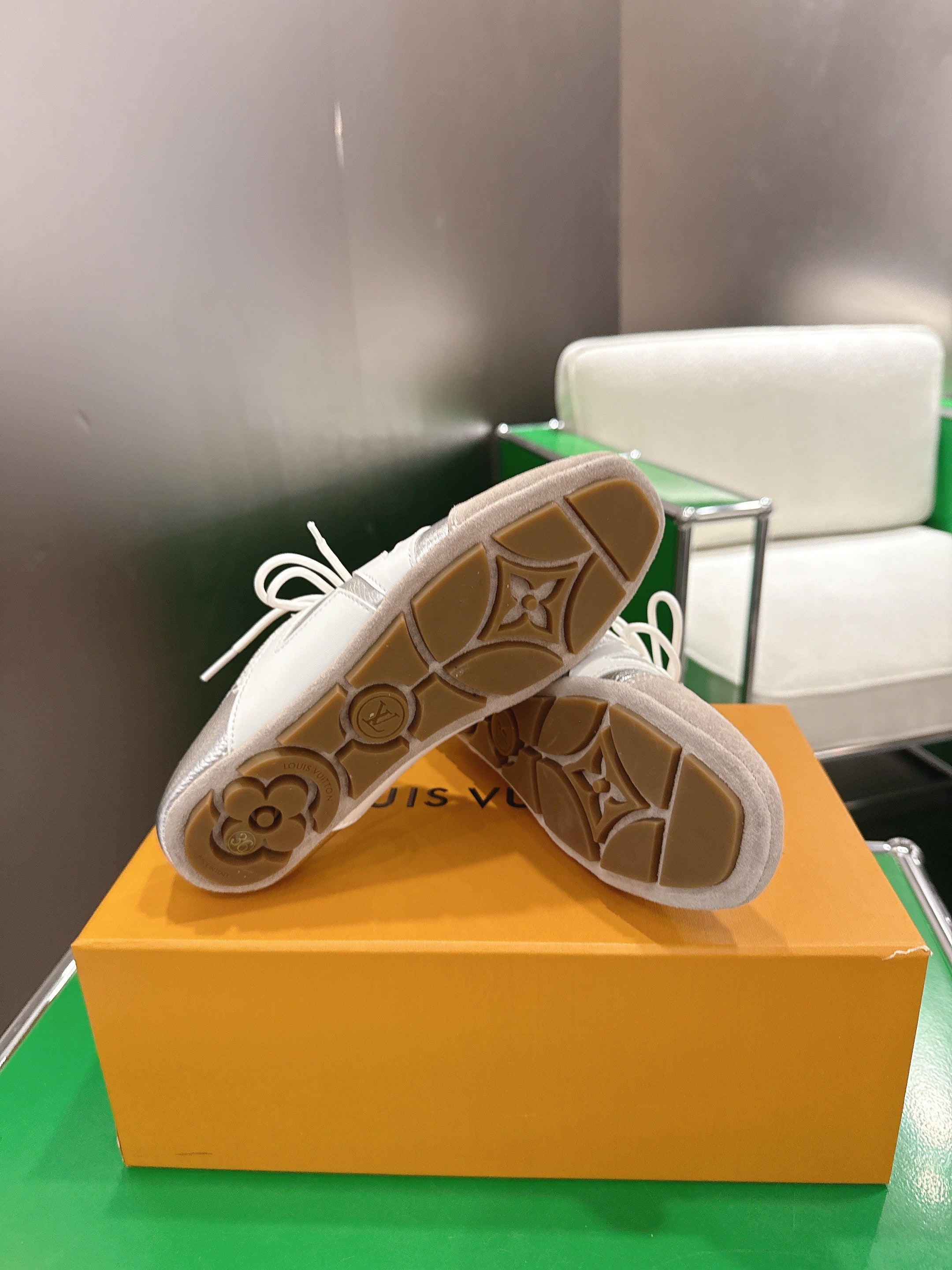 LV 26S MULE SNEAKERS IN SILVER LAMBSKIN AND BEIGE SUEDE