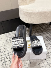 DIOR SLIDES 25S IN BLACK LAMBSKIN AND FABIRC WITH BRAND LOGO STYLE 3