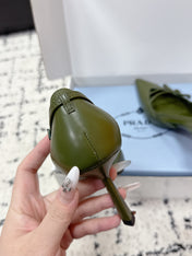 PRADA 26S POINTED-TOE HIGH HEELS 75MM IN DARK OLIVE GREEN CALFSKIN WITH BOW