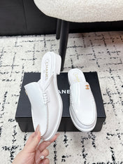 CHANEL 26S MULE LOAFERS IN WHITE SMOOTH CALFSKIN WITH CC LOGO