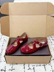 ALAIA 26S CROSS-STRAP BALLET FLATS IN RED GLOSSY LAMBSKIN