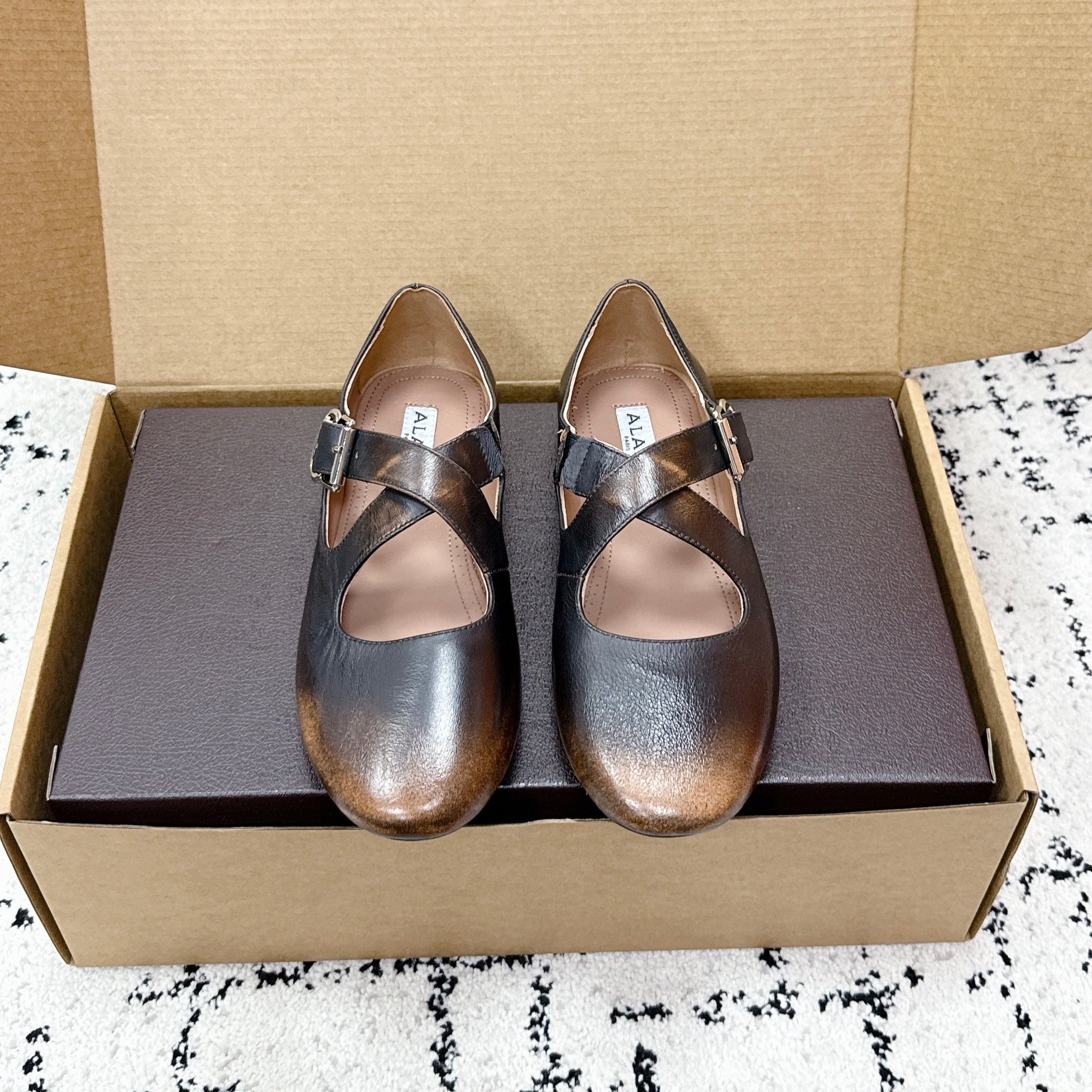 ALAIA 26S CROSS-STRAP BALLET FLATS IN MOTTLED DARK BROWN LAMBSKIN