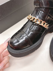 CHANEL ANKLE BOOTS 25S IN BLACK SHINY LAMBSKIN WITH GOLD HARDWARE
