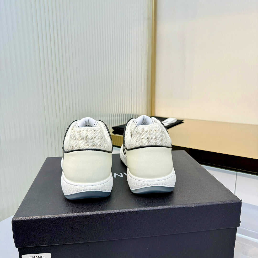 CHANEL 26S SNEAKERS IN WHITE TWEED AND CALFSKIN