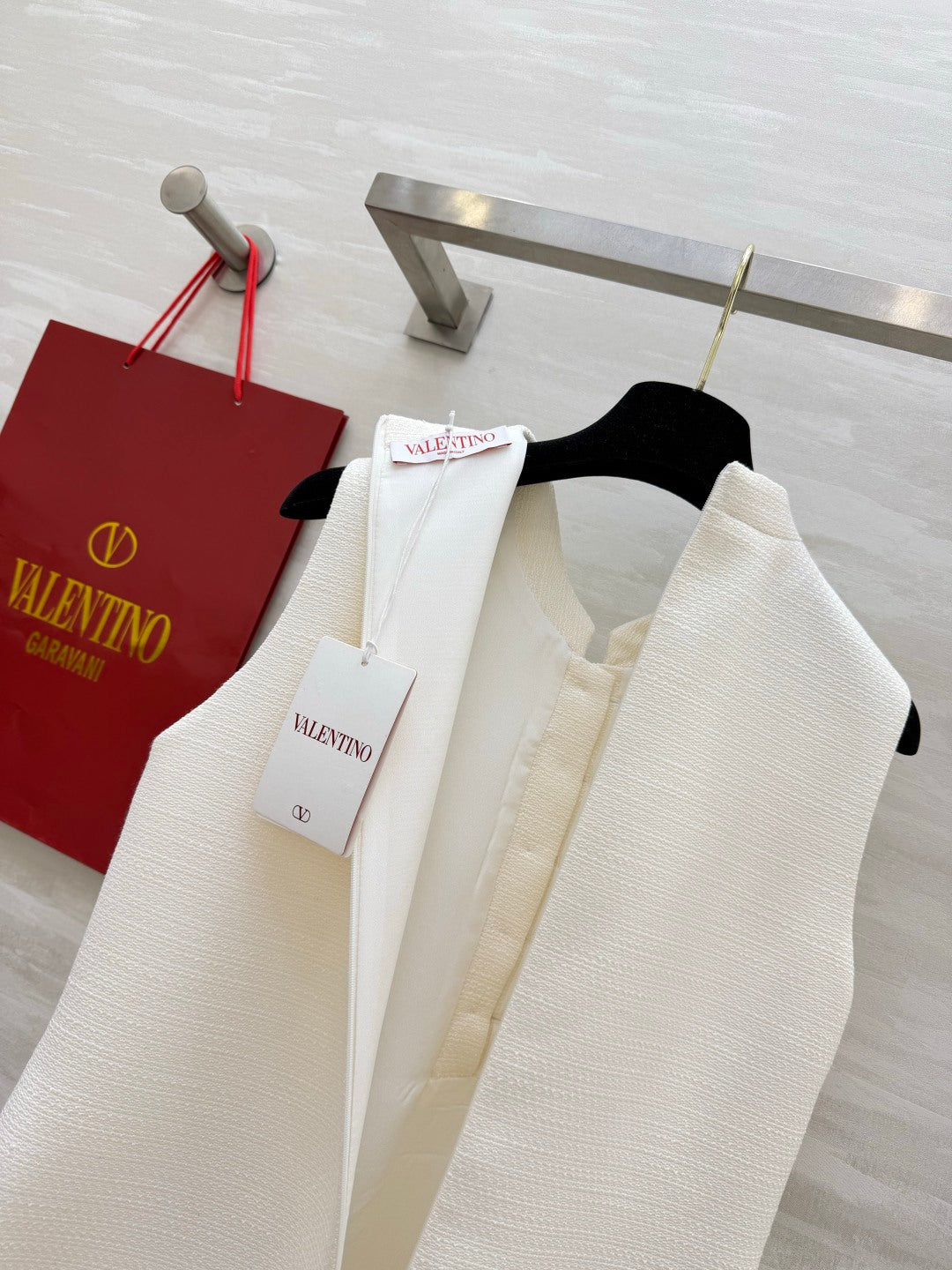 VALENTINO 26S SLEEVELESS MINI DRESS 451